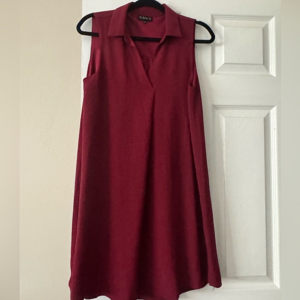 Wine Sleeveless Dress. V neck. Lined. Flowy fit.